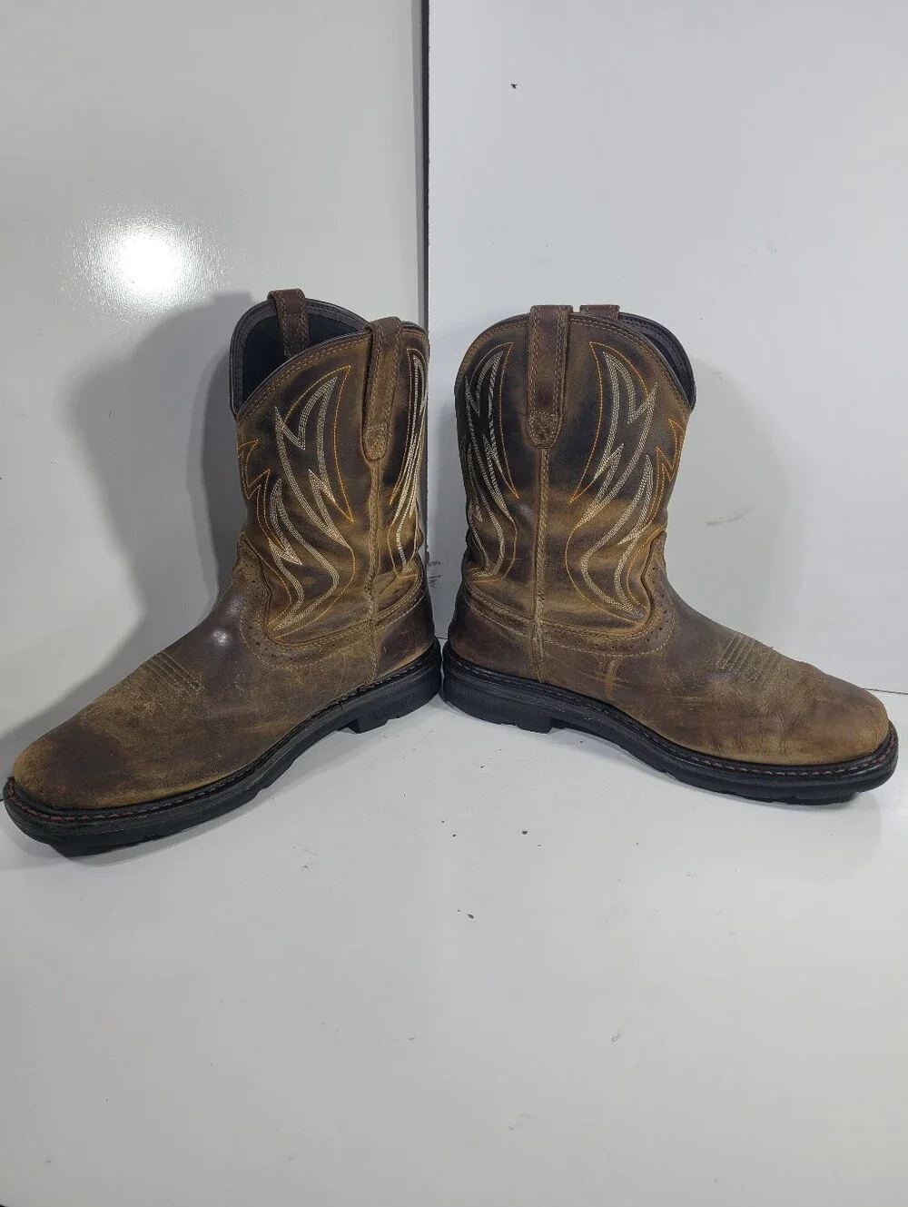 Ariat sierra shock
